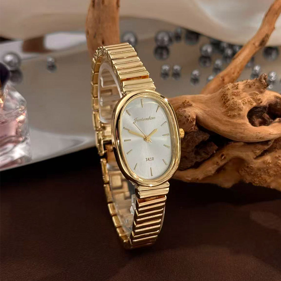High Jewelry Watches - New Golden Retro Fashion Ladies' Oval