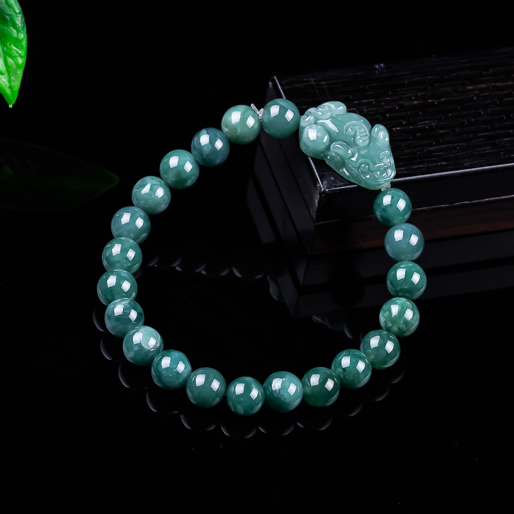 Natural Burmese Jadeite Pixiu  - Jewelry & Watches Vitopoulos Reviews recension och pris