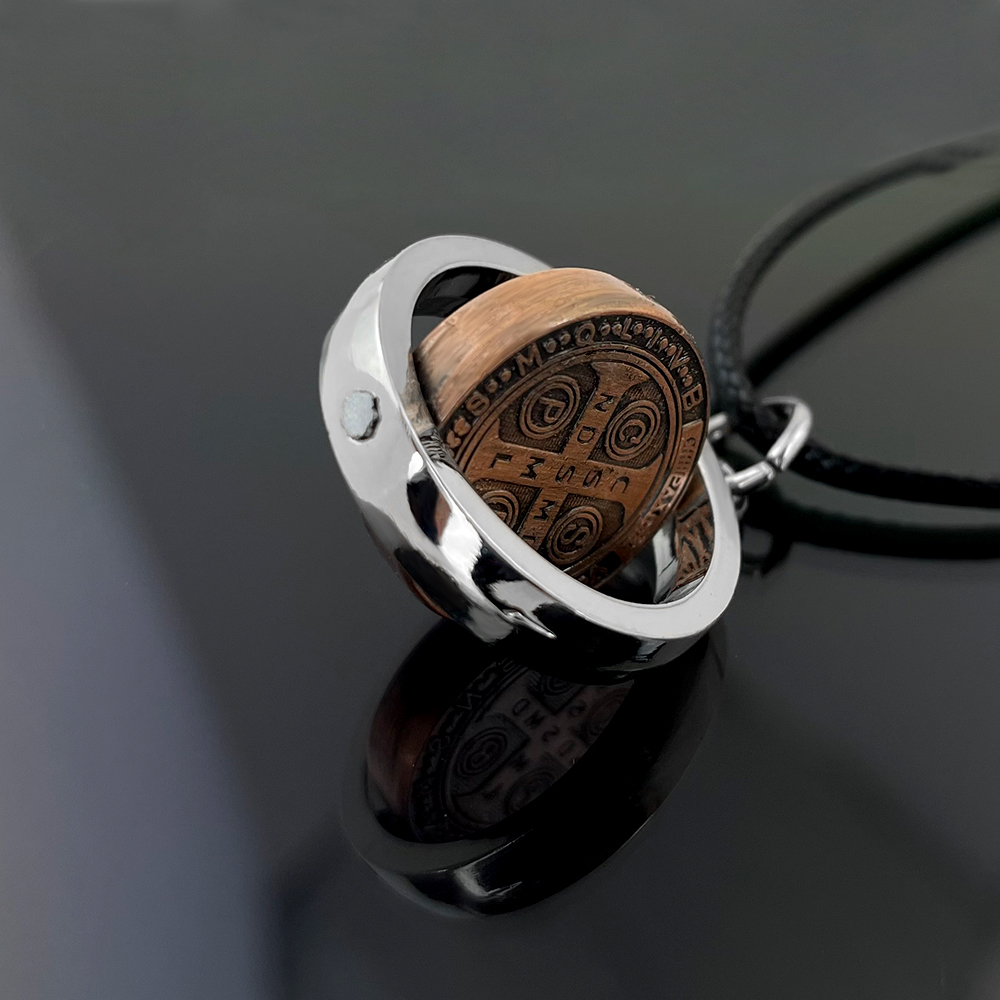 New St Benedict Medal Necklace - Jewelry & Watches Vitopoulos Reviews recension och pris