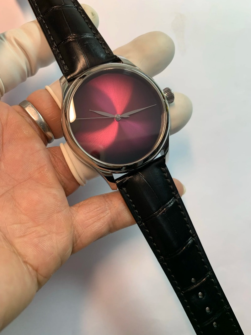 Wordless Book, Swiss Fine Grin - Jewelry For Watches recension och pris